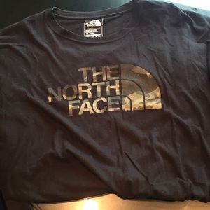The NorthFace t shirt